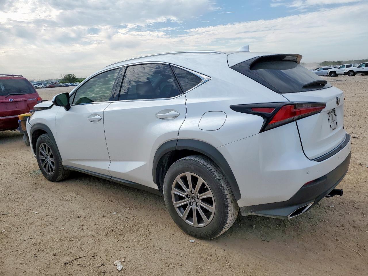 LEXUS NX 300 BASE