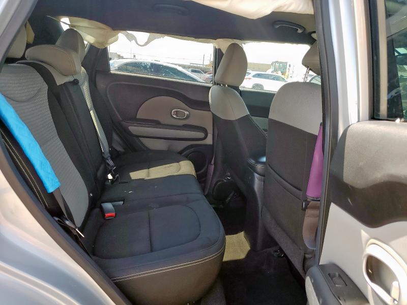 2015 KIA SOUL + - KNDJP3A53F7770527
