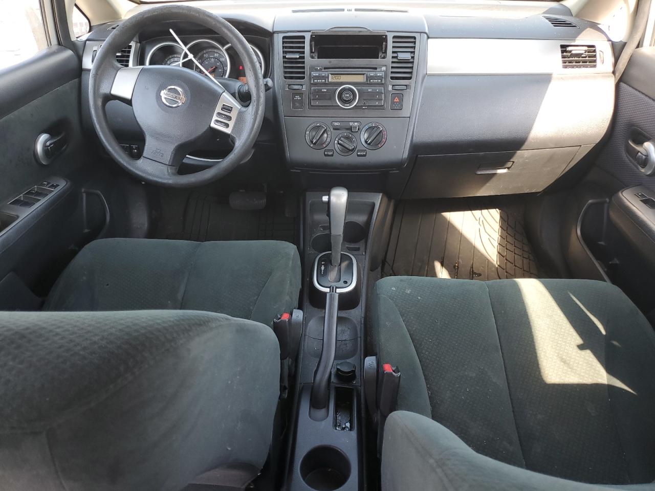 NISSAN VERSA S
