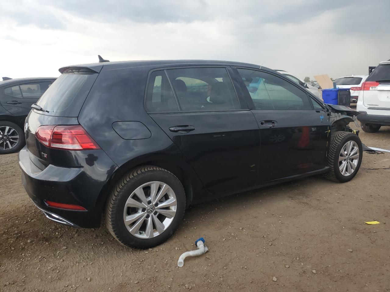 VOLKSWAGEN GOLF S