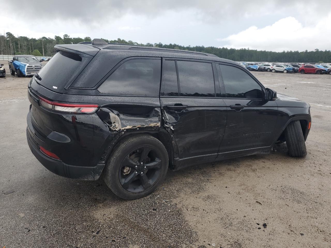 JEEP GRAND CHEROKEE LAREDO