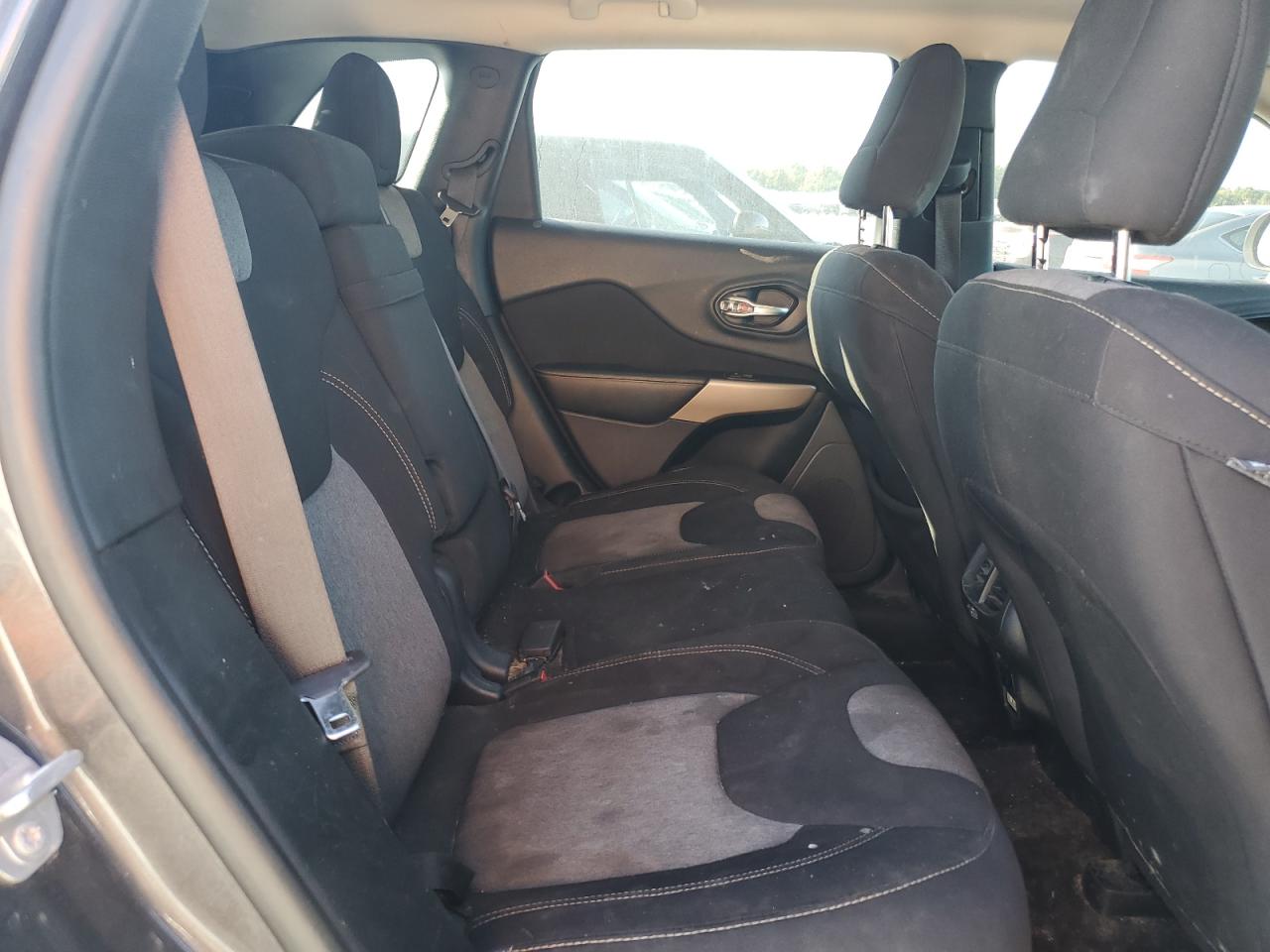 JEEP GRAND CHEROKEE LATITUDE