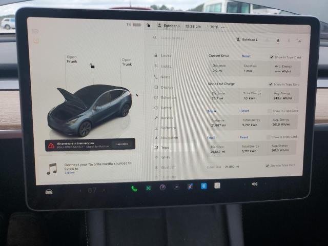 2024 TESLA MODEL Y 7SAYGDEE8RA323429