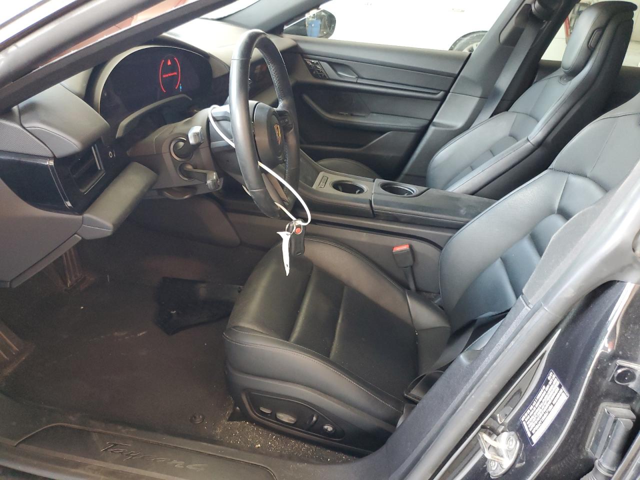 PORSCHE TAYCAN CROSS TURISMO