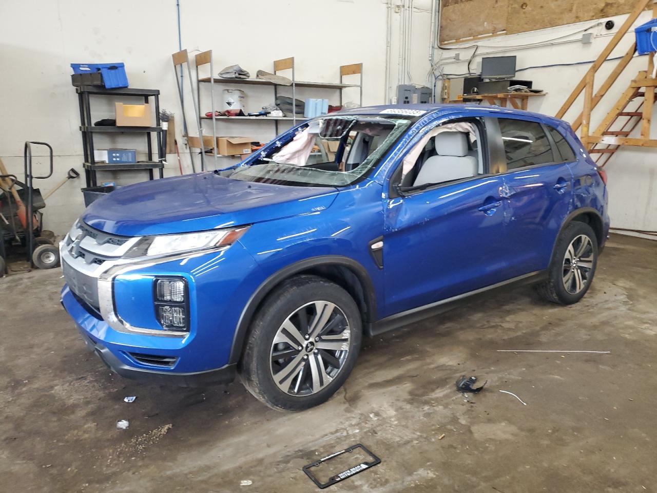 MITSUBISHI OUTLANDER ES