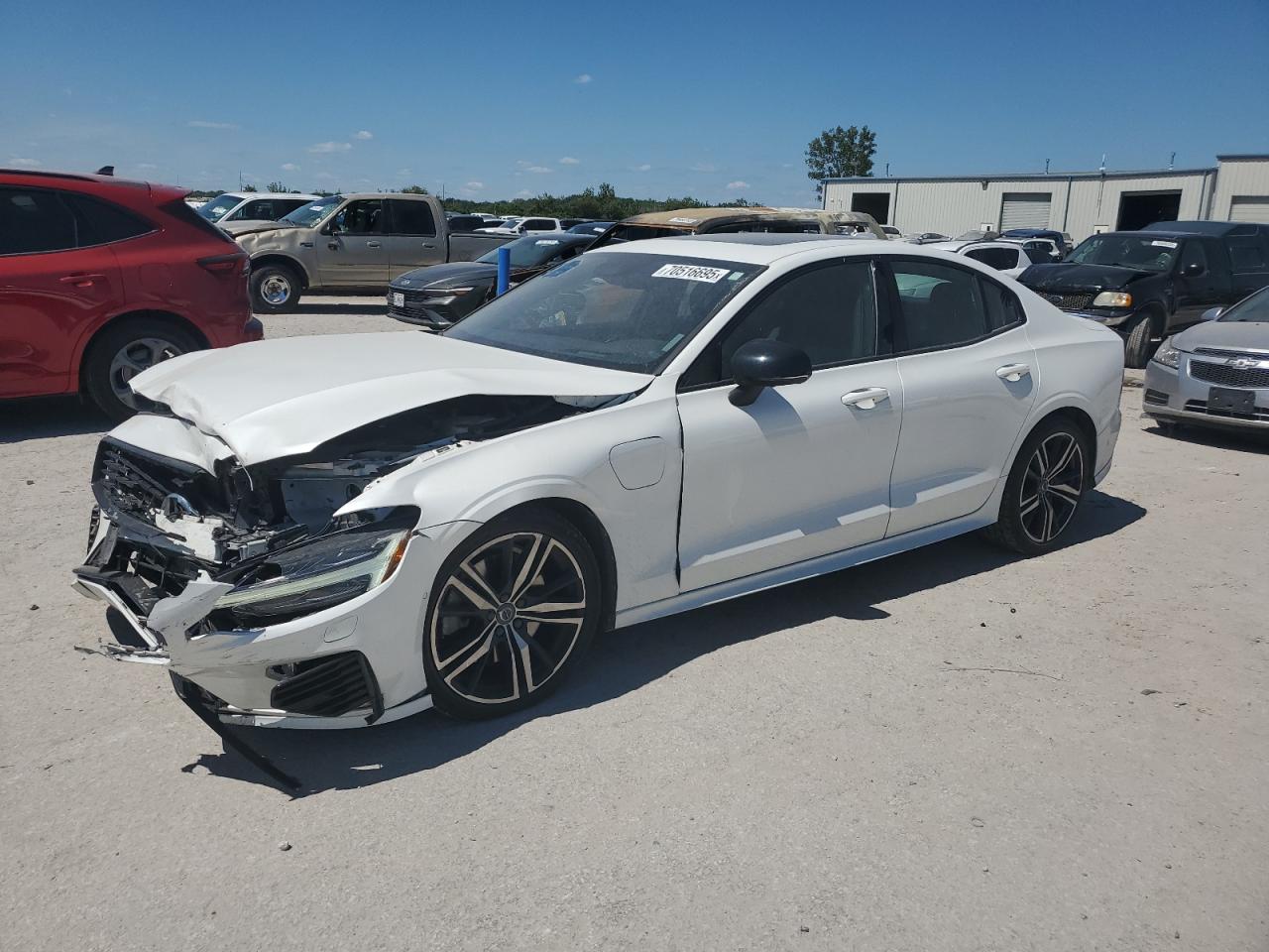 Lot #3298313130 2022 VOLVO S60 T8 REC