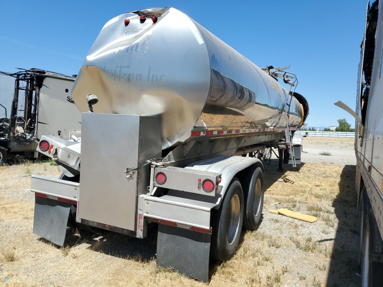 Lot #3227634462 2019 WALKER TANKER