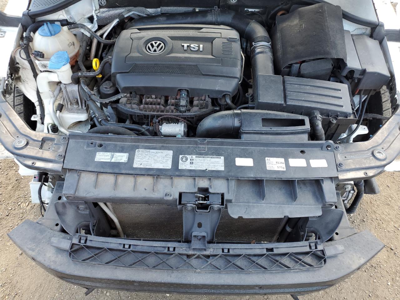 VOLKSWAGEN PASSAT SE