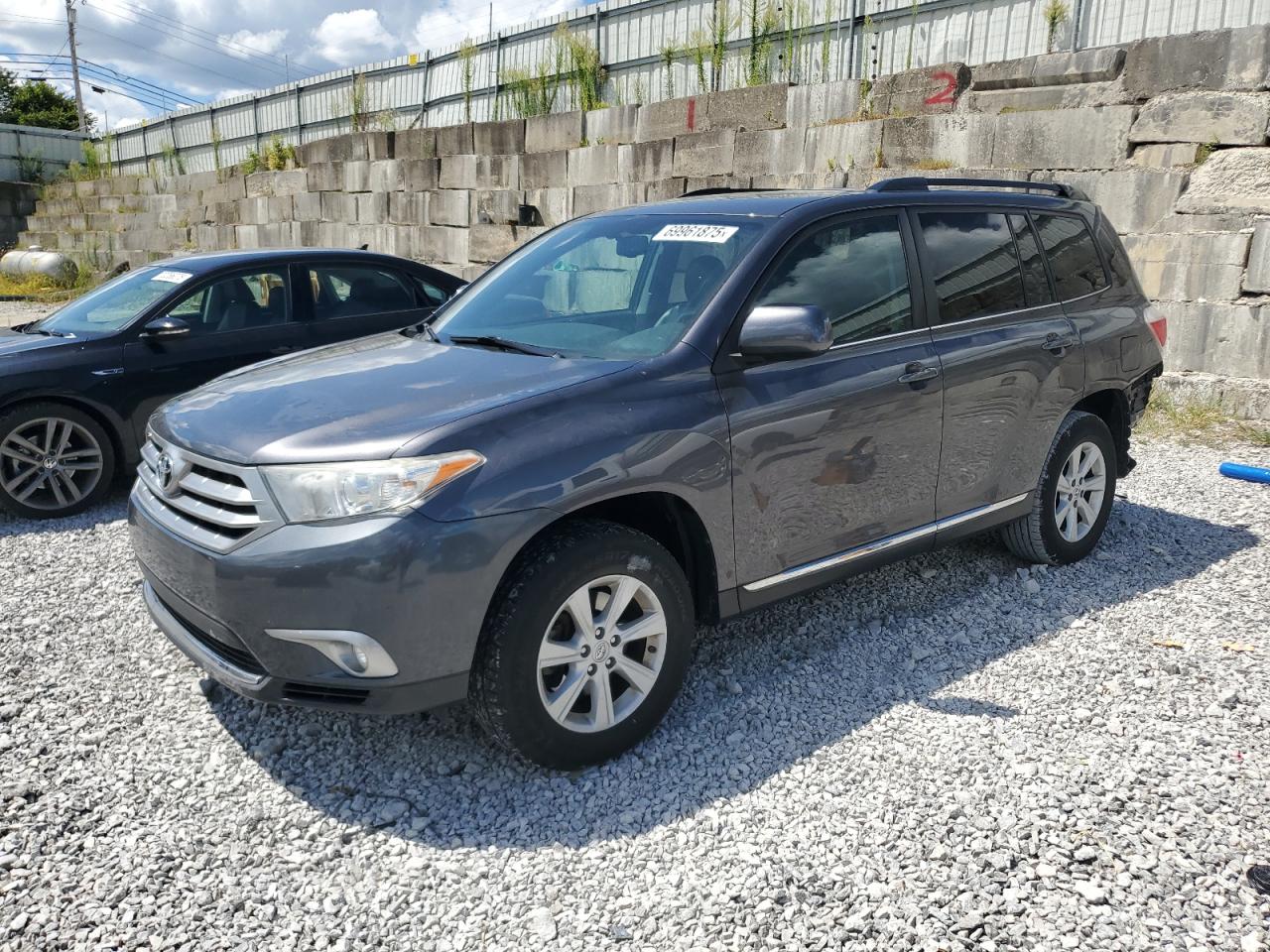 TOYOTA HIGHLANDER BASE