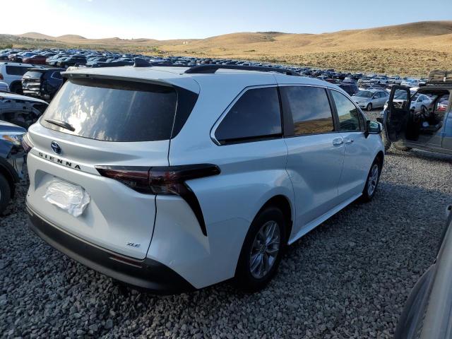 2025 TOYOTA SIENNA XLE 5TDYRKEC0SS270580