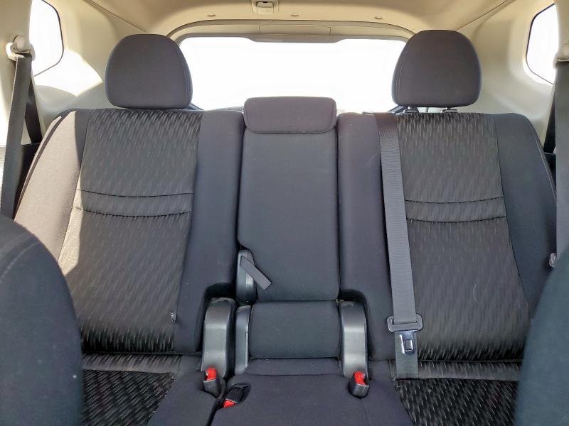 2017 NISSAN ROGUE S 5N1AT2MT0HC762102