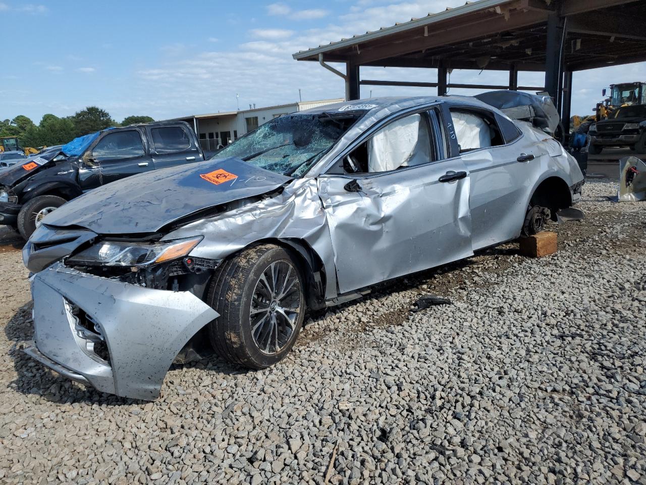 TOYOTA CAMRY L