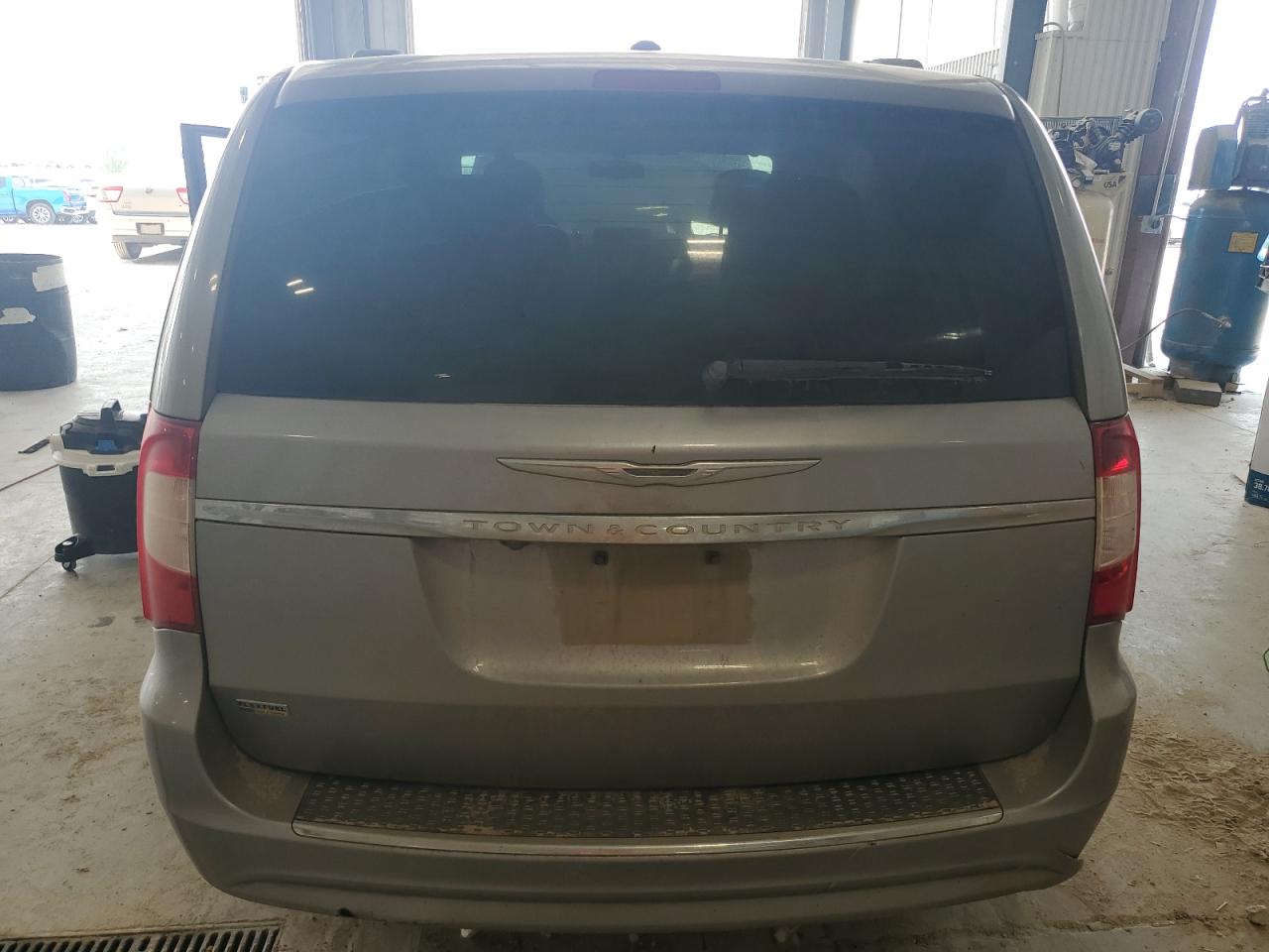 CHRYSLER TOWN & COUNTRY TOURING
