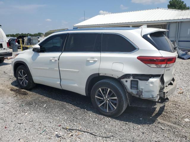 2018 TOYOTA HIGHLANDER SE 5TDKZRFH3JS244563