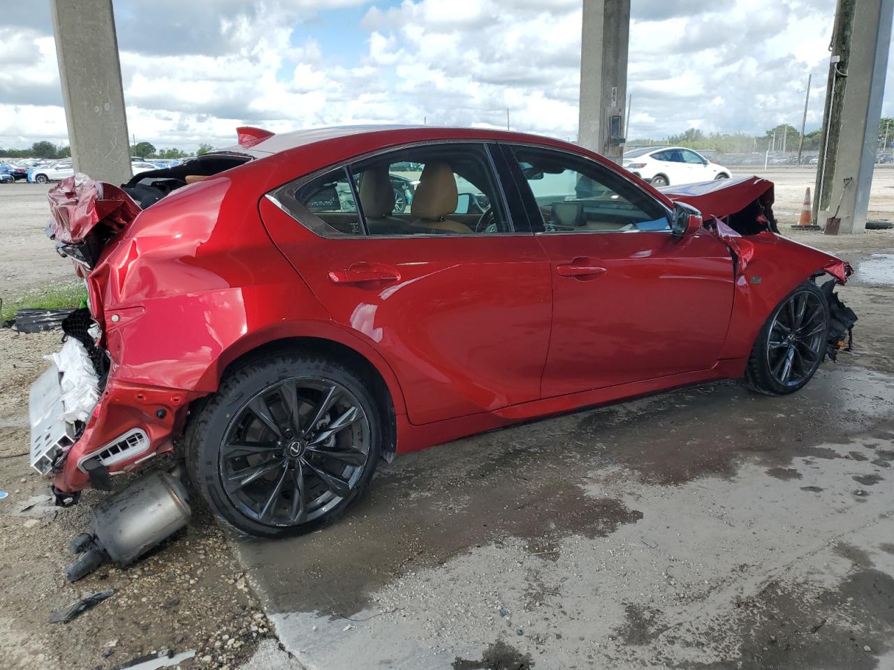 LEXUS IS 350 F SPORT DESIGN