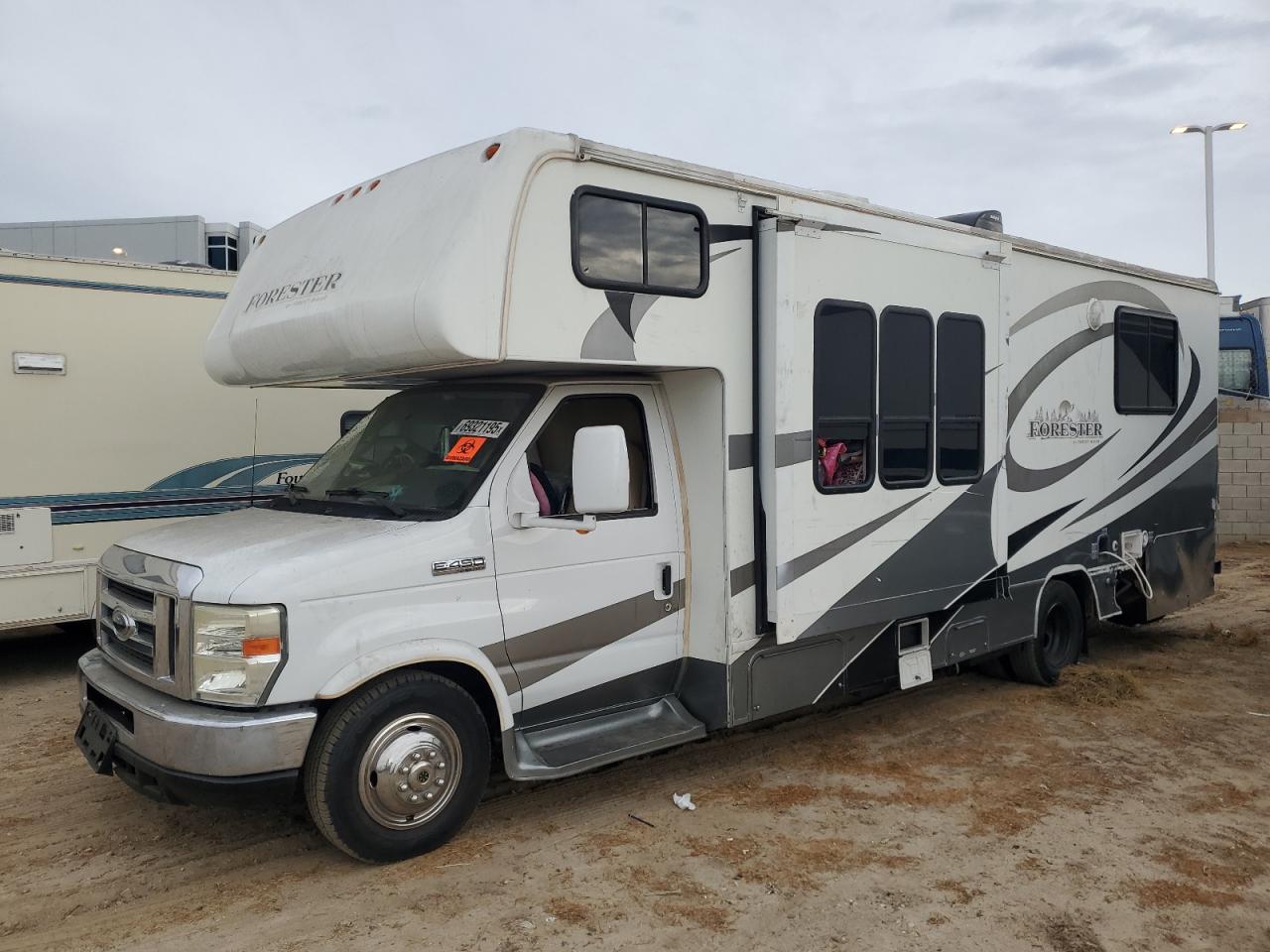 Lot #3259446136 2010 WILDWOOD ECONOLINE E450 SUPER DUTY CUTAWAY VAN