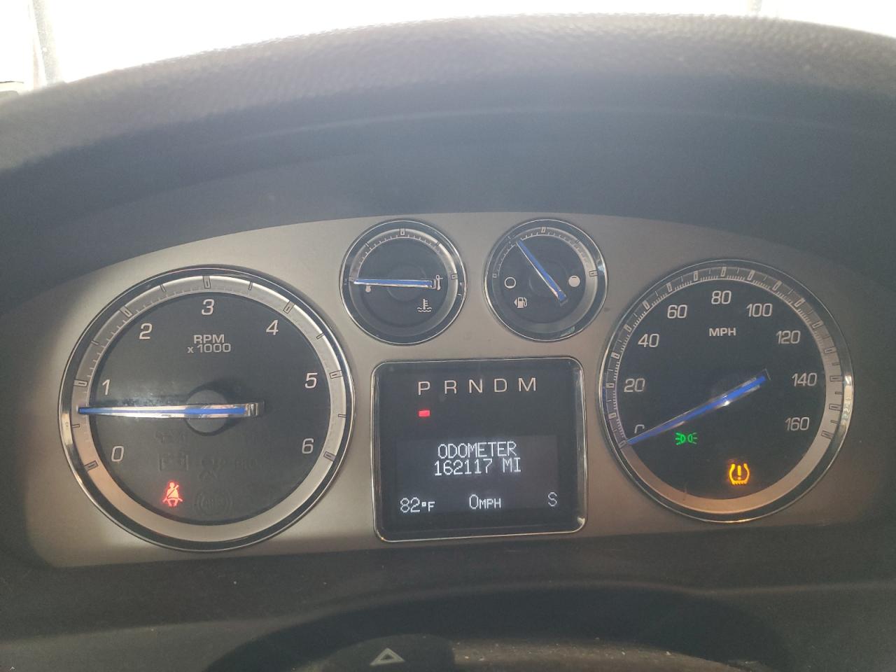 CADILLAC ESCALADE LUXURY