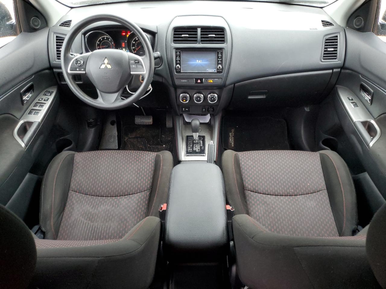 MITSUBISHI OUTLANDER ES