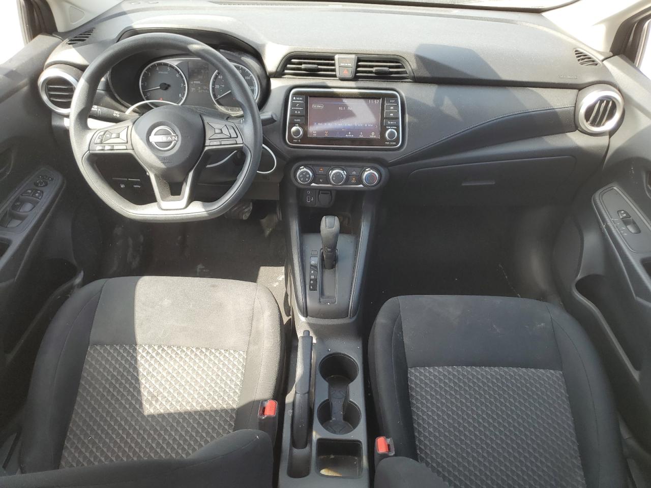 NISSAN VERSA S