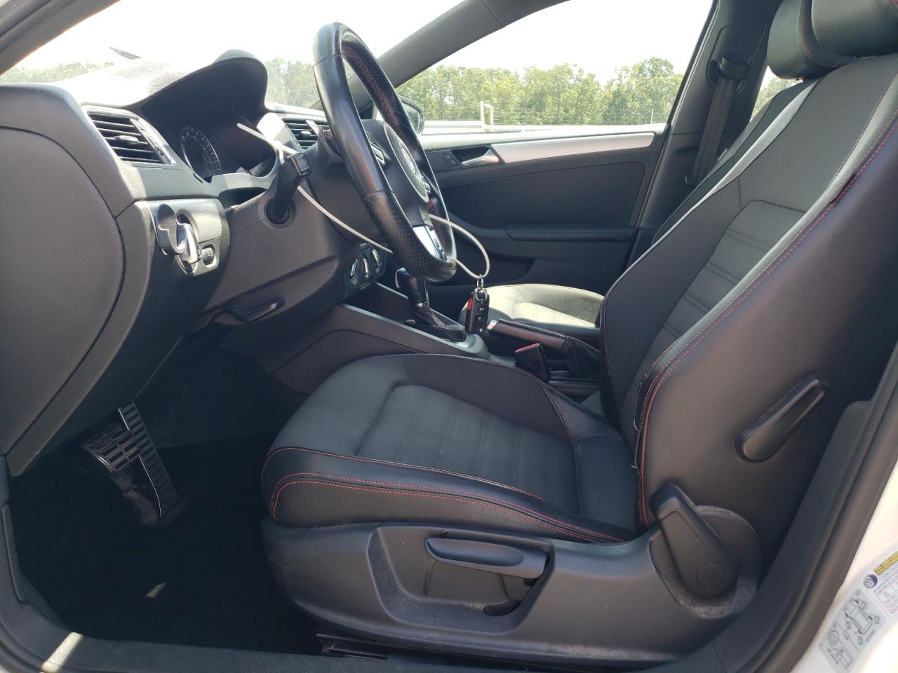 VOLKSWAGEN JETTA GLI