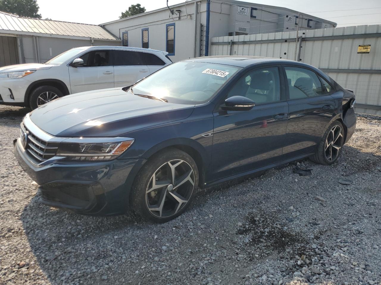 VOLKSWAGEN PASSAT R-LINE