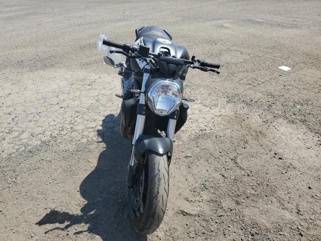2015 DUCATI MONSTER 82 ZDM1RBTS2FB015443