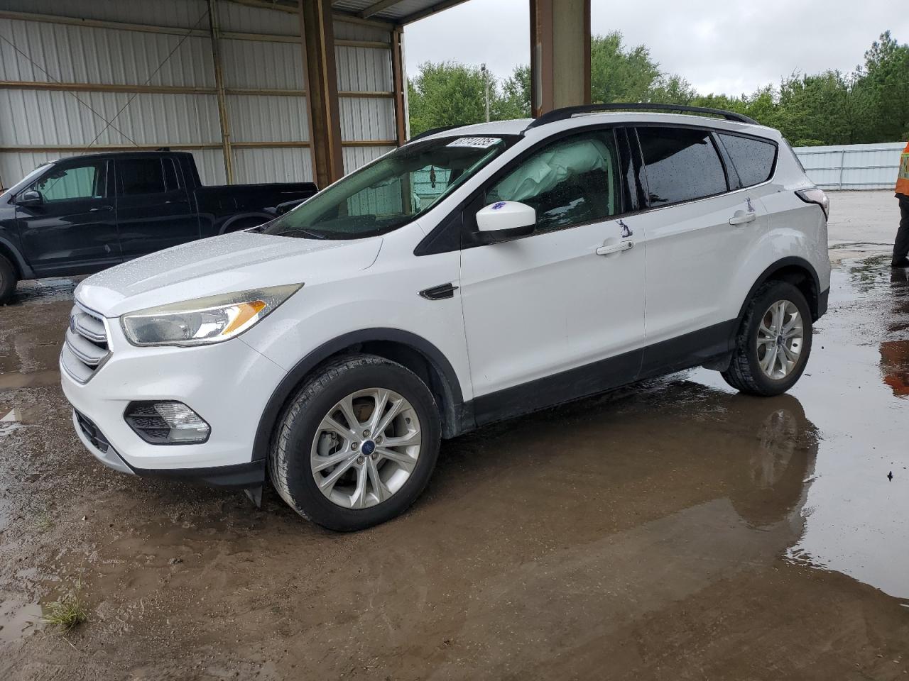 FORD ESCAPE SE