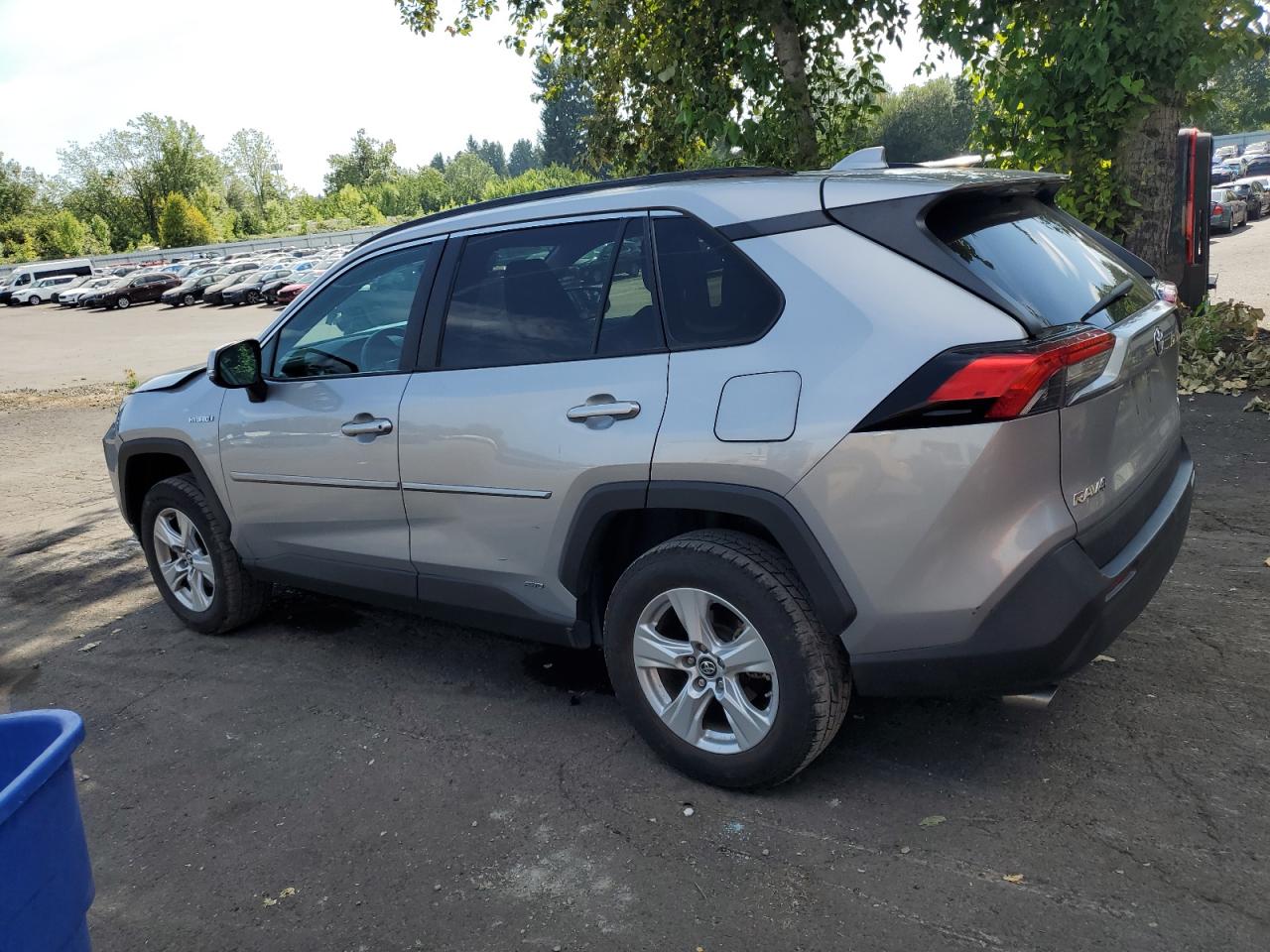 TOYOTA RAV4 LE