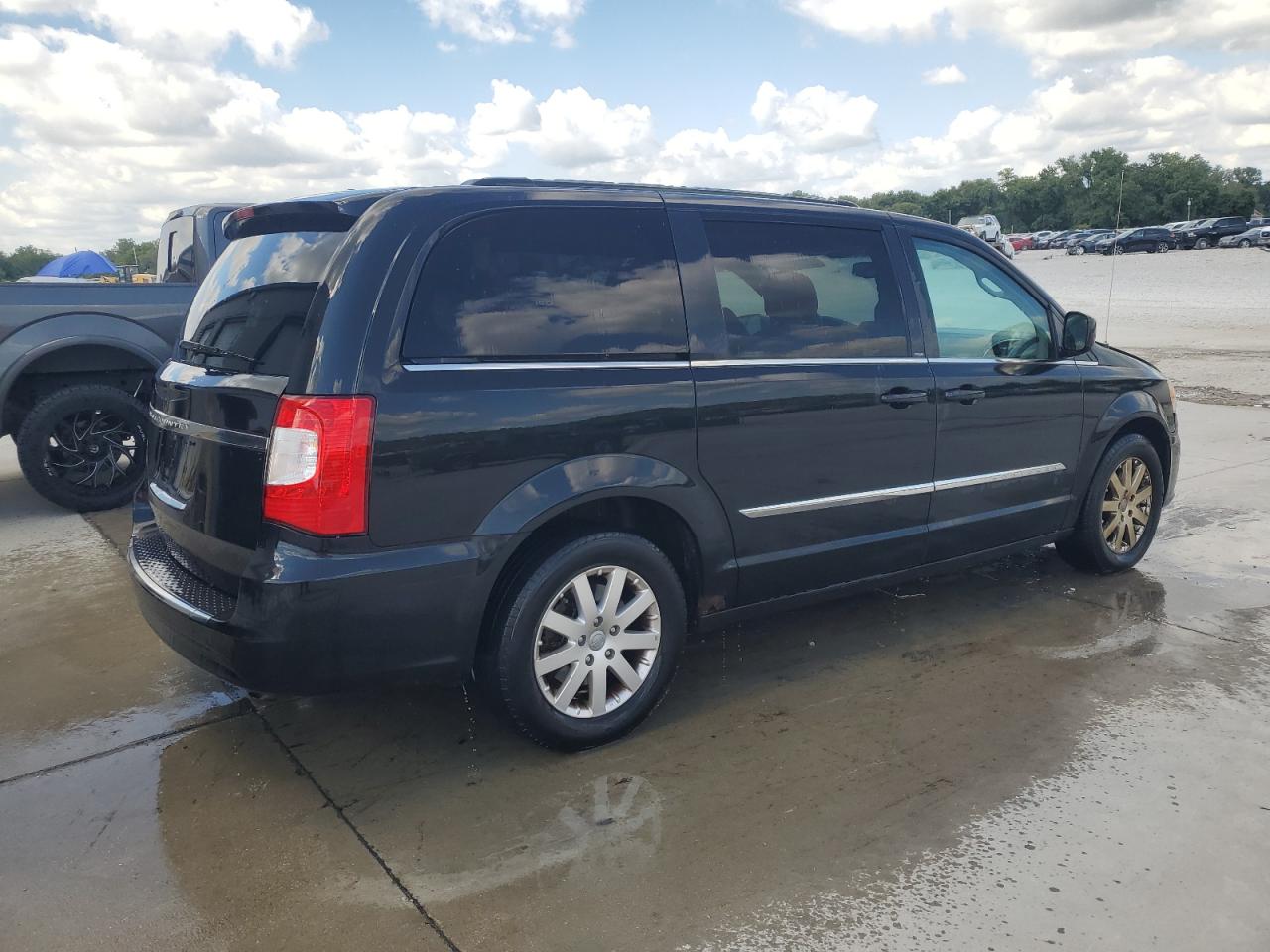 CHRYSLER TOWN & COUNTRY TOURING