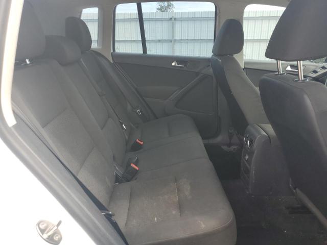 2015 VOLKSWAGEN TIGUAN S - WVGAV7AX7FW614085