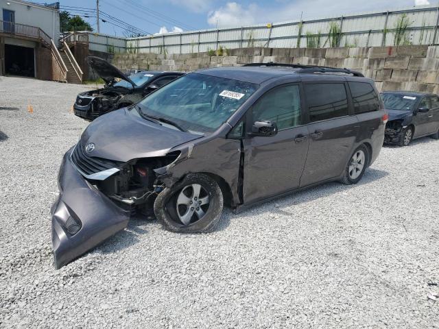 TOYOTA SIENNA LE