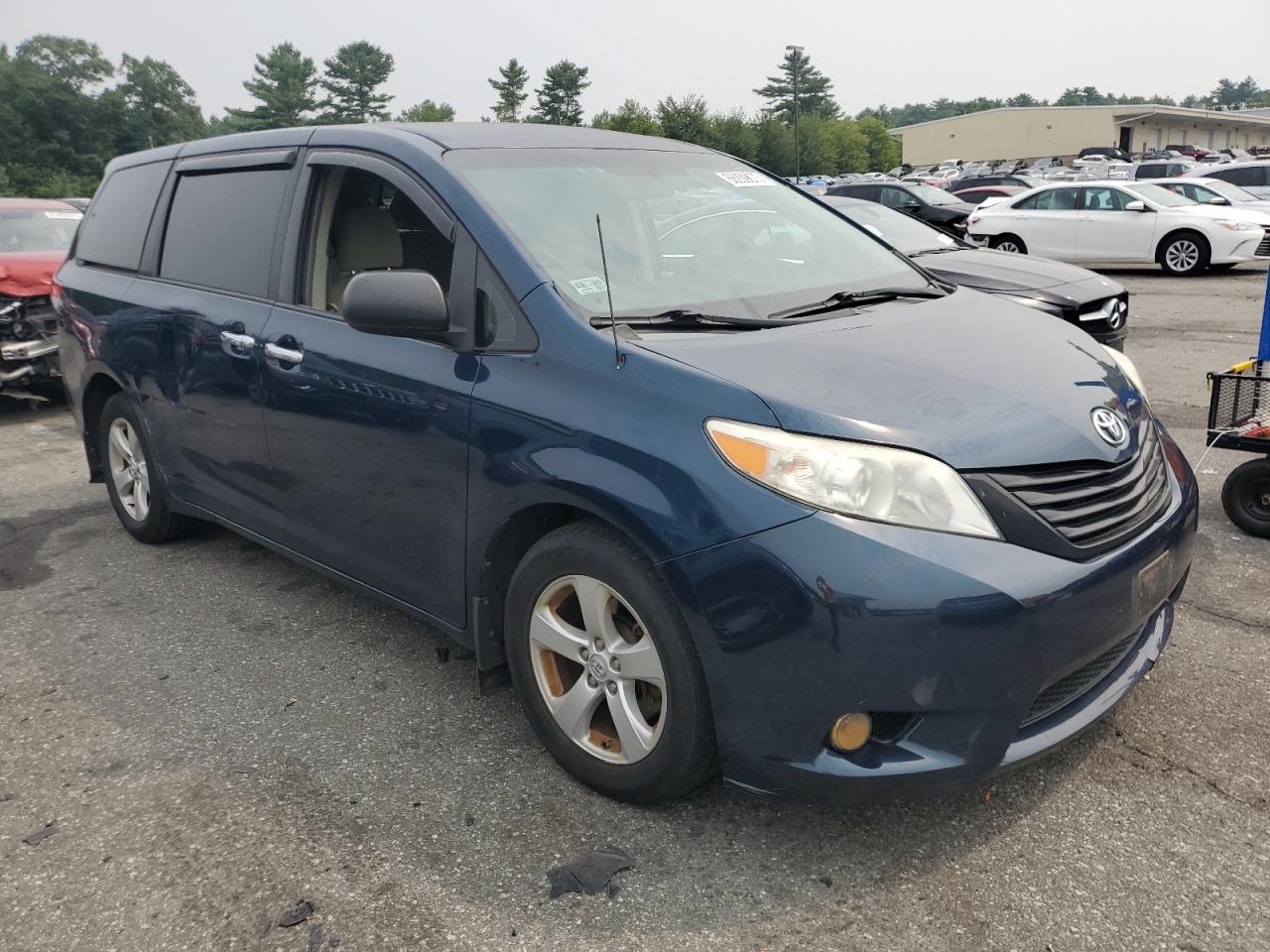 TOYOTA SIENNA