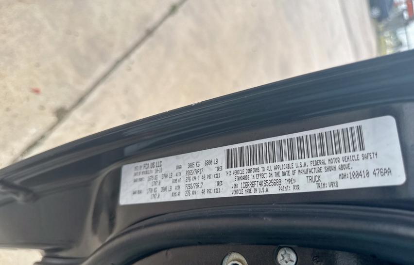 2019 RAM 1500 CLASS 1C6RR6FT4KS525689