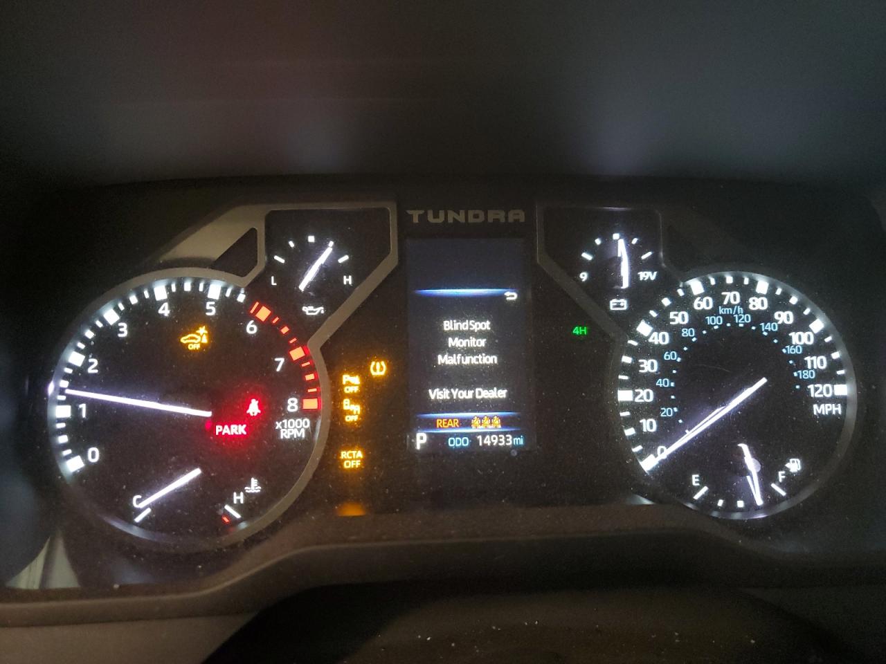 TOYOTA TUNDRA CREWMAX SR5