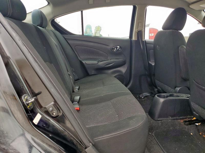 2019 NISSAN VERSA S 3N1CN7AP5KL871407