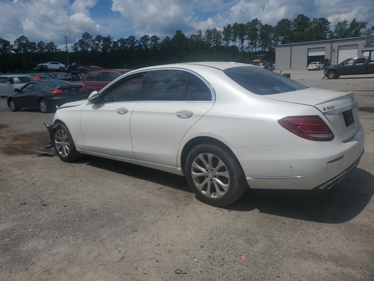 MERCEDES-BENZ E-CLASS 300 4MATIC