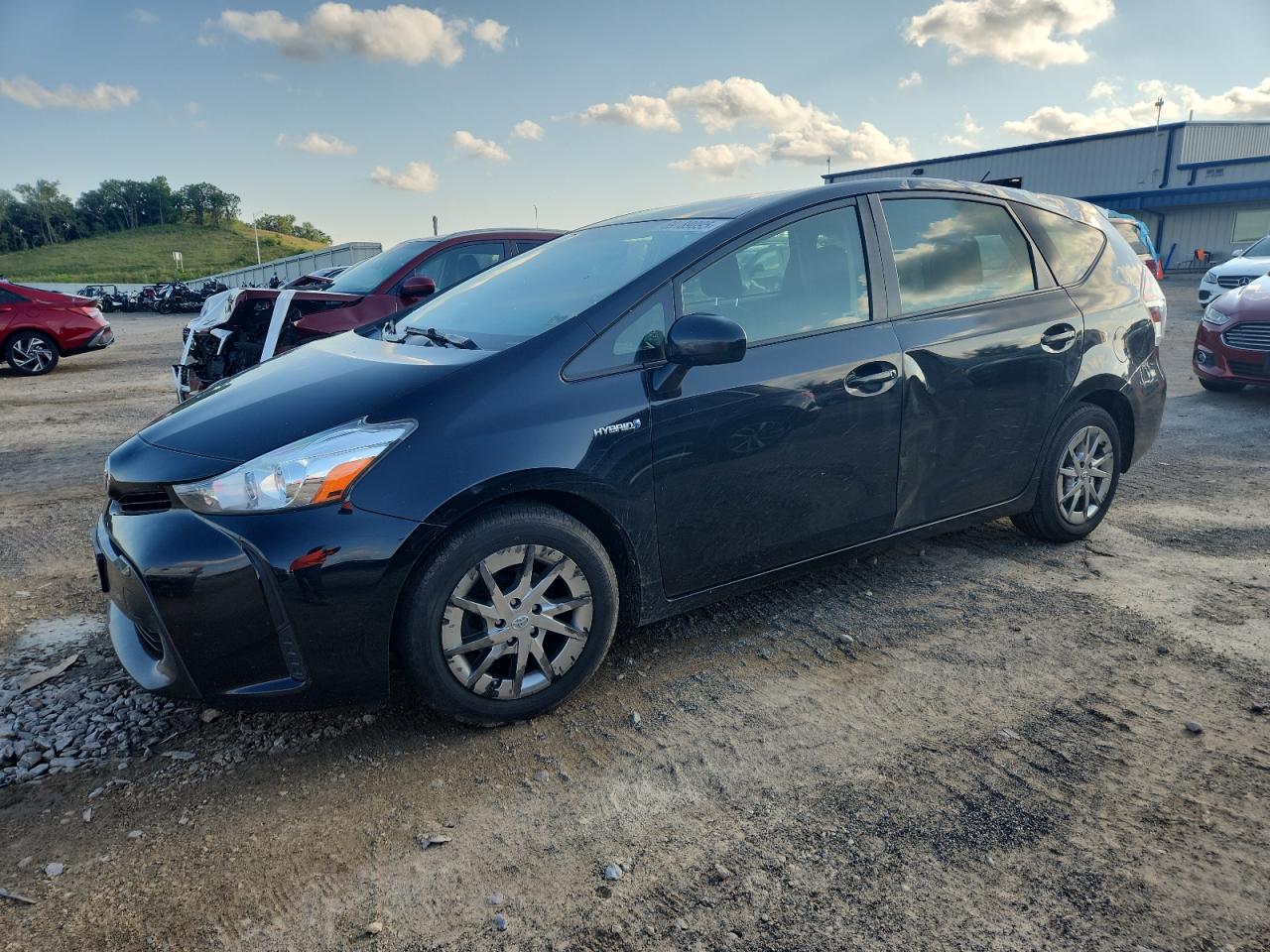 TOYOTA PRIUS V