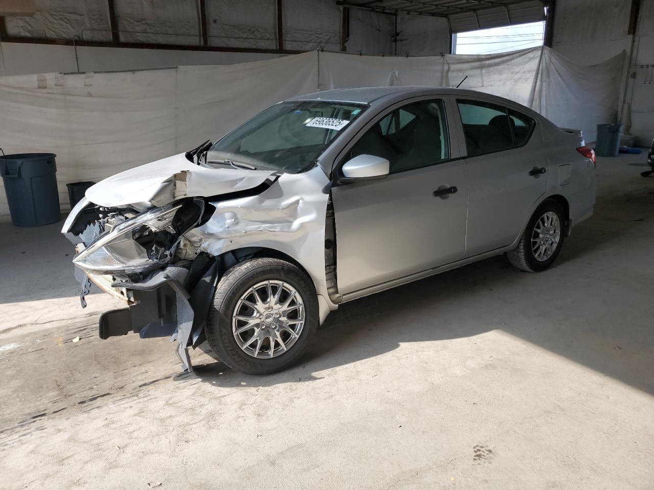 NISSAN VERSA S