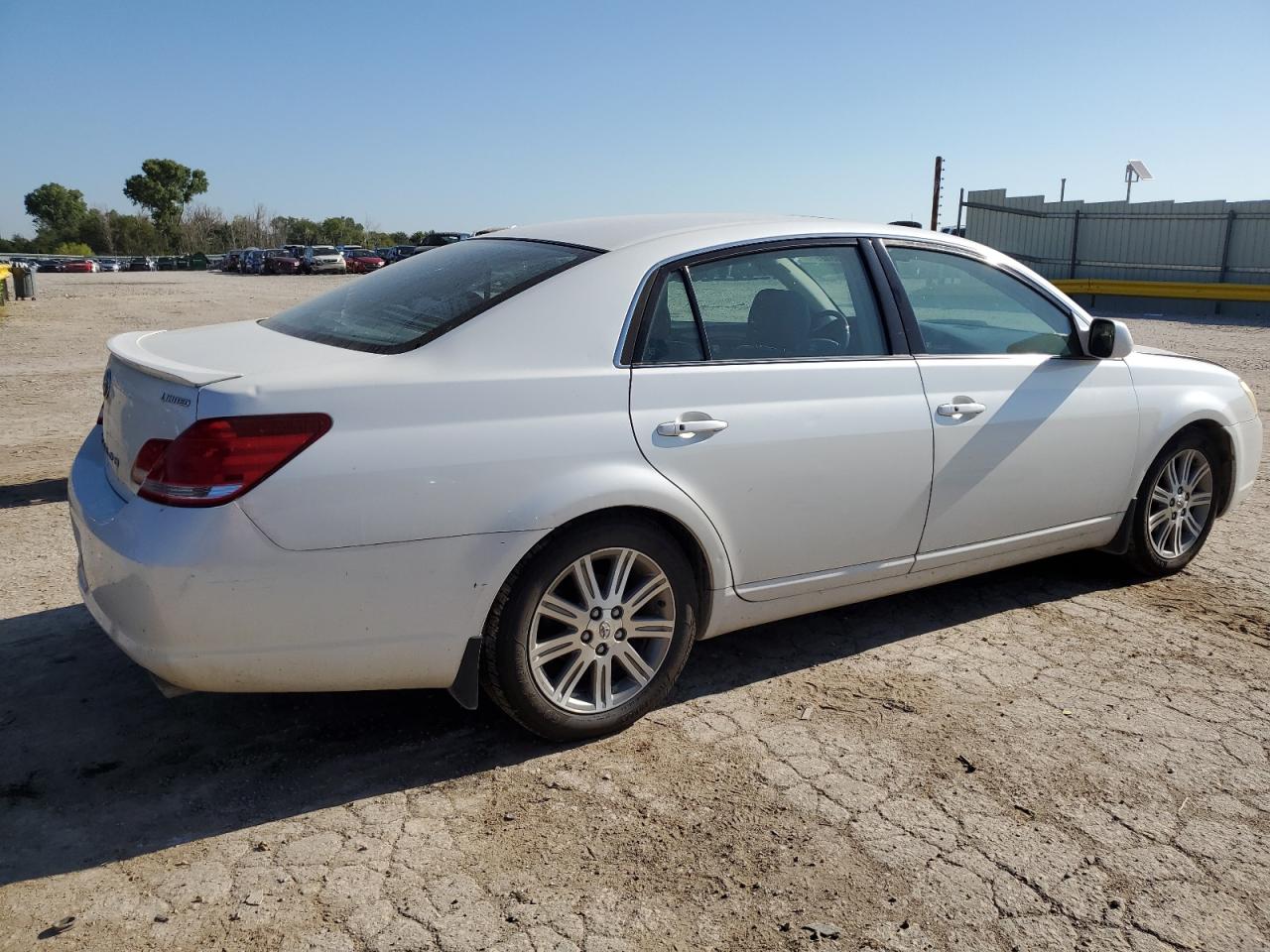 Lot #3283337944 2006 TOYOTA AVALON XL