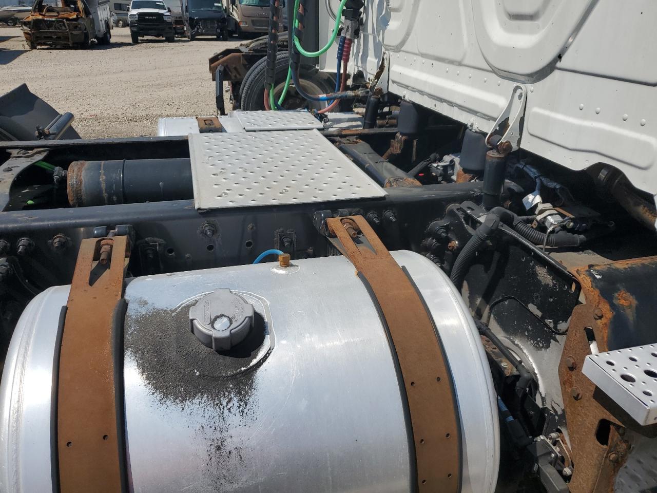 Lot #3283969814 2018 FREIGHTLINER CASCADIA 1