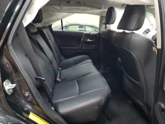 2019 TOYOTA 4RUNNER SR JTEBU5JR8K5696731