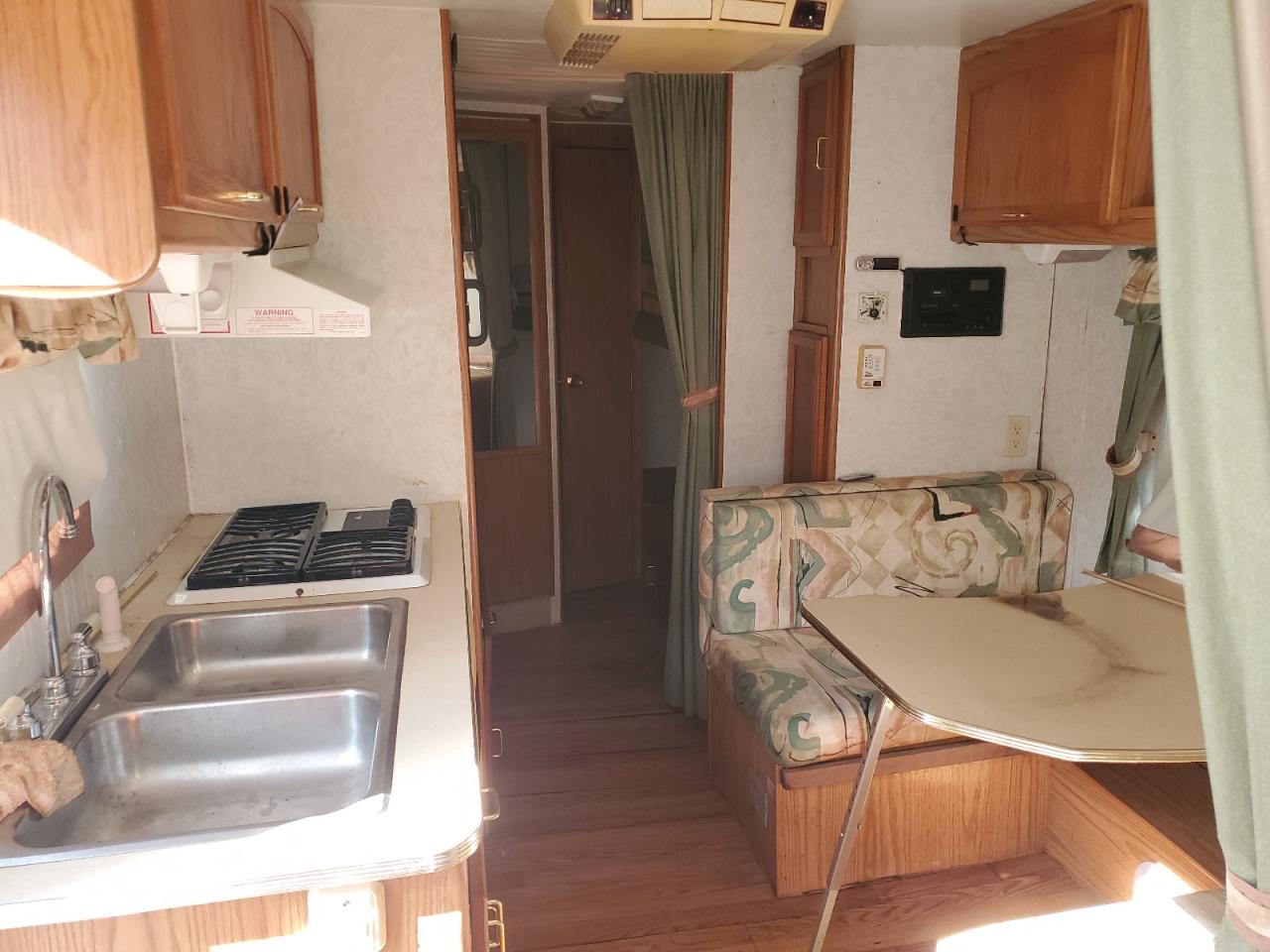 Lot #3290315980 1999 JAYCO WHITE HAWK
