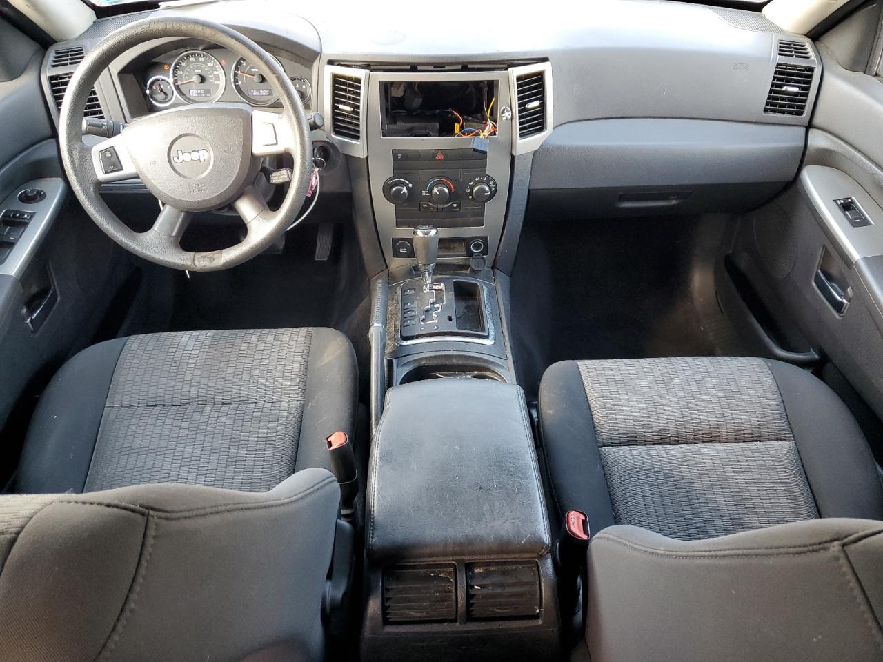 JEEP GRAND CHEROKEE LAREDO