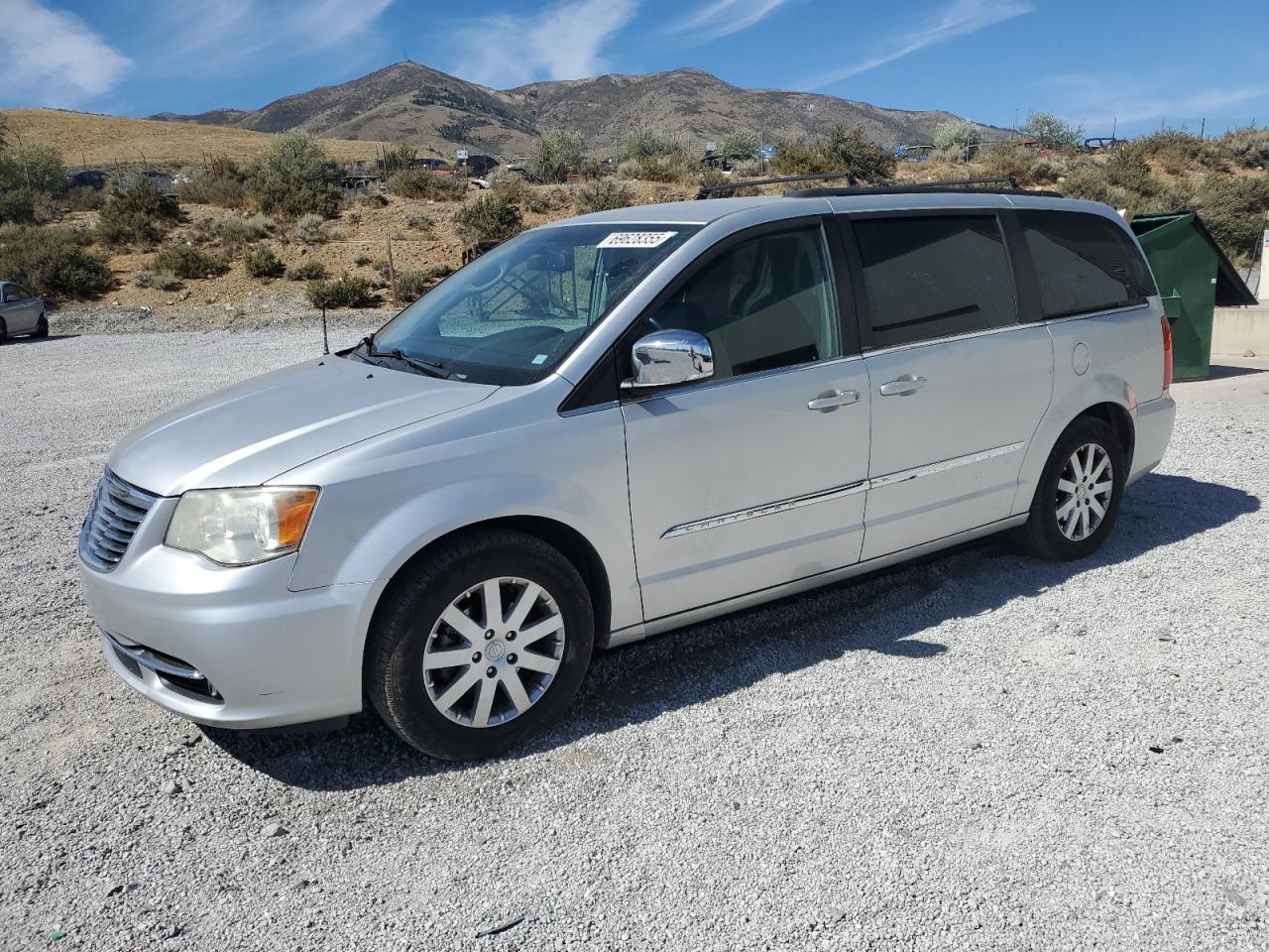 CHRYSLER TOWN & COUNTRY TOURING L