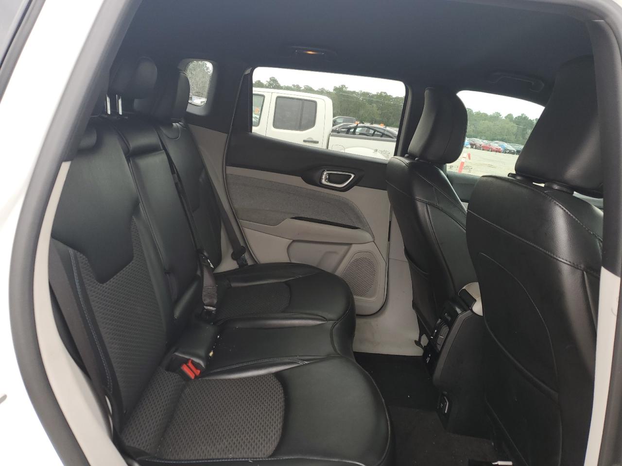 JEEP COMPASS LATITUDE