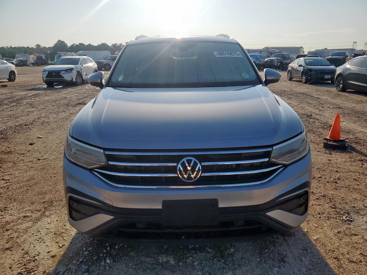 VOLKSWAGEN TIGUAN SE
