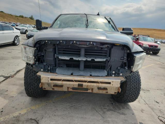 2016 RAM 1500 SLT - 3C6RR7LT9GG332091