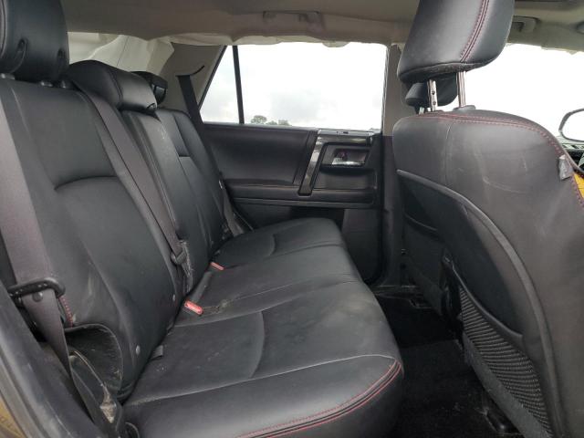 2018 TOYOTA 4RUNNER SR JTEBU5JR3J5609431