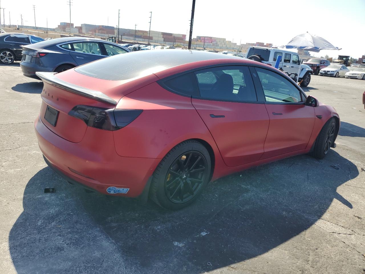 TESLA MODEL 3