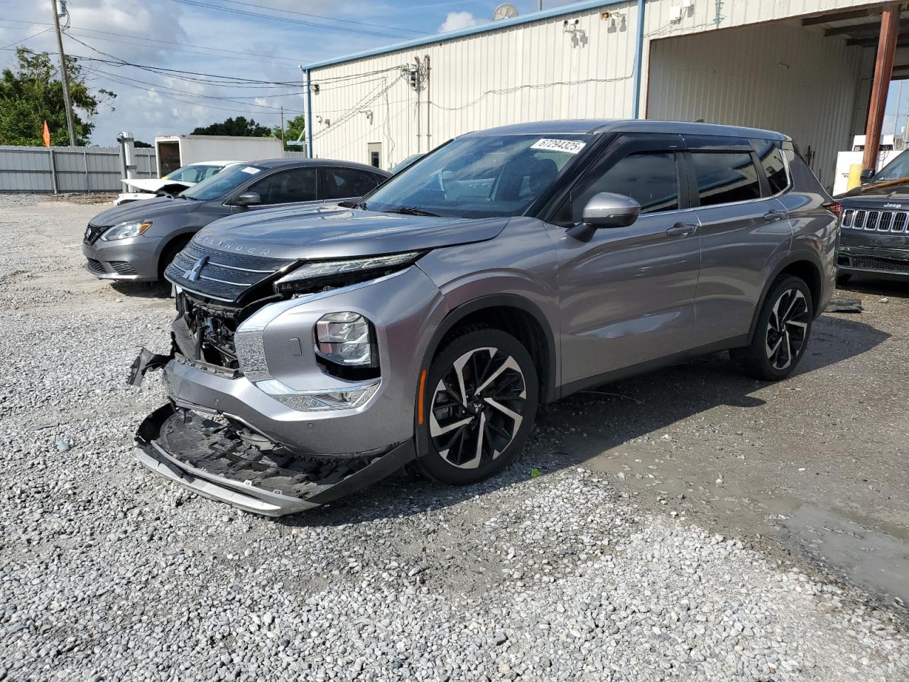 MITSUBISHI OUTLANDER SE